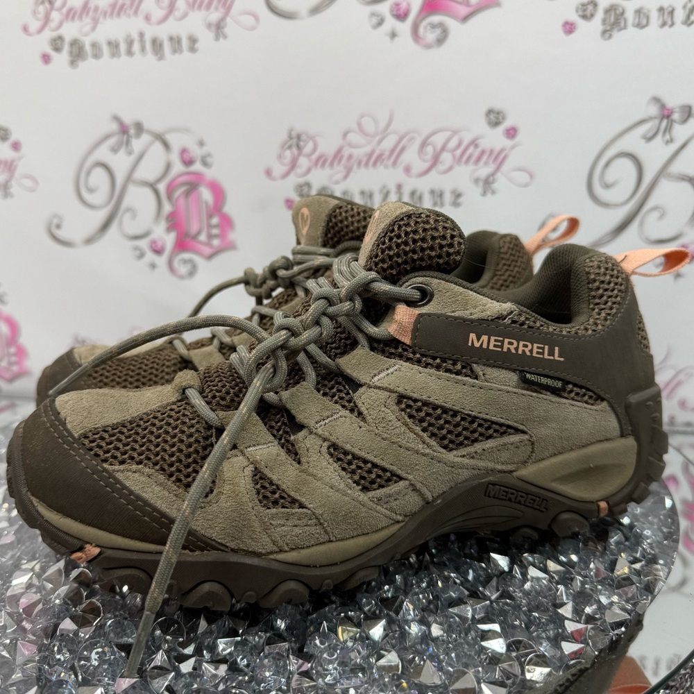 Merrell shoes hiking waterproof peach orange Olive and Brown Trail Shoes
